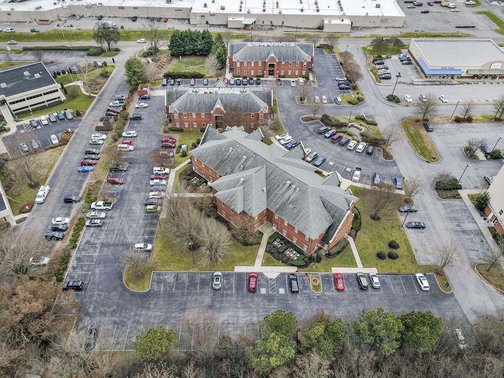 Cross Park Center: 9123 - 9131 Cross Park Drive, Knoxville, TN 37923